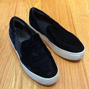 Vince velvet platform slip ons, US 9
